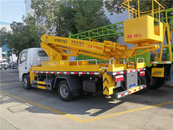 東風(fēng)國(guó)六18米伸縮臂高空作業(yè)車-程力直臂高空作業(yè)車