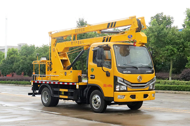 東風(fēng)13.5米單排藍(lán)牌高空作業(yè)車