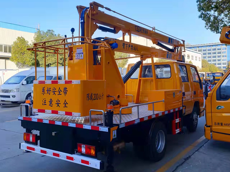 江鈴順達 13米高空作業(yè)車