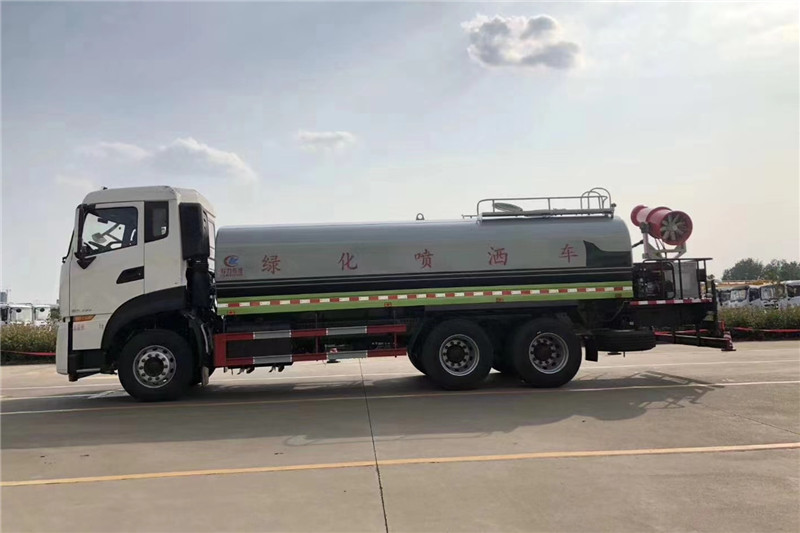 東風(fēng)天龍后八輪20噸噴霧車(chē)，國(guó)六綠化噴灑車(chē)