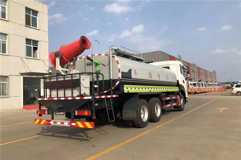 東風(fēng)天龍后八輪20噸噴霧車(chē)，國(guó)六綠化噴灑車(chē)