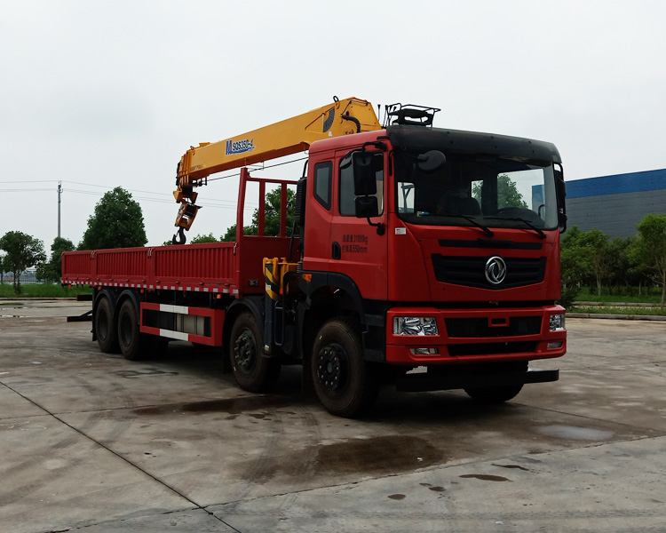 程力威牌CLW5315JSQ6SZ型隨車(chē)起重運(yùn)輸車(chē)